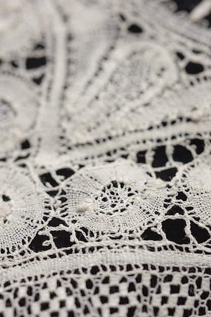 dentelle antique アンティークレース　143cm .FR a l'epoque