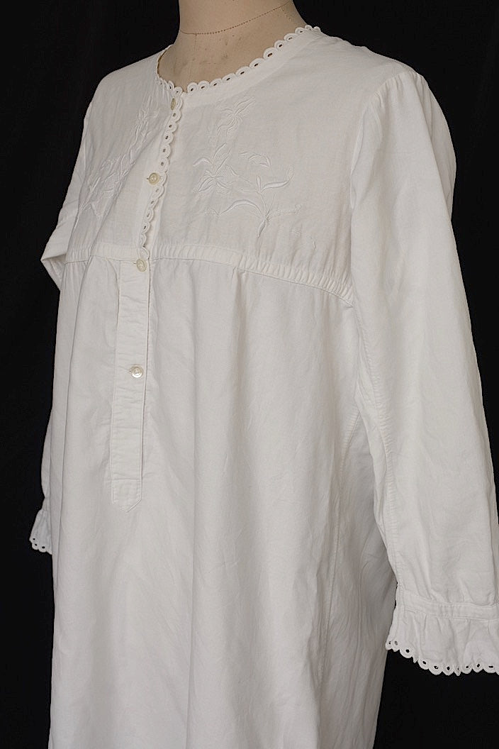 vêtement antique antique cotton dress