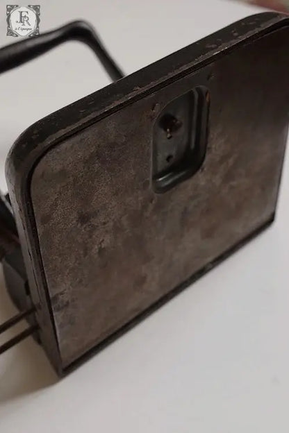 Perforatrice antique アンティーク穴あけ .FR A Ll'EPOQUE