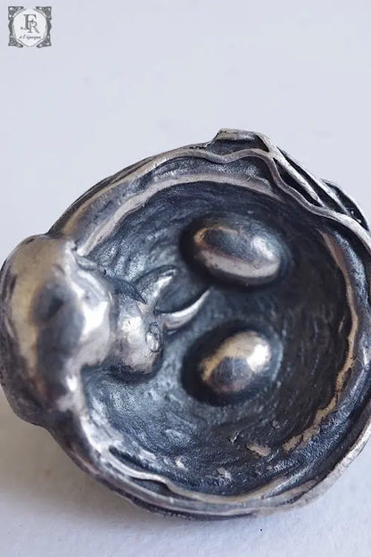 broche antique アンティークブローチ nid .FR a l'epoque