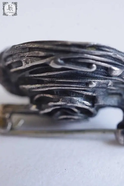 broche antique アンティークブローチ nid .FR a l'epoque