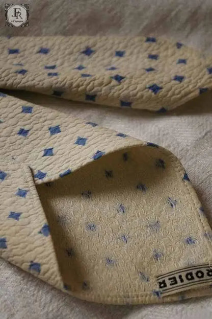 cravate ヴィンテージ　ネクタイ　☆ .FR A Ll'EPOQUE