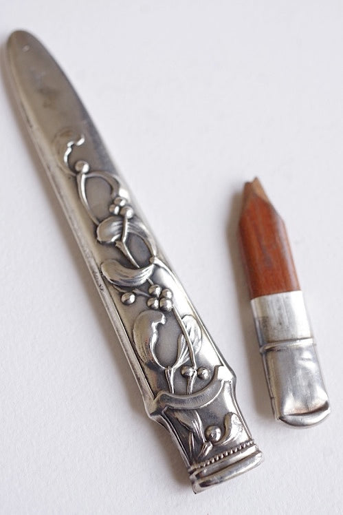 stylo antique antique pencil mistletoe