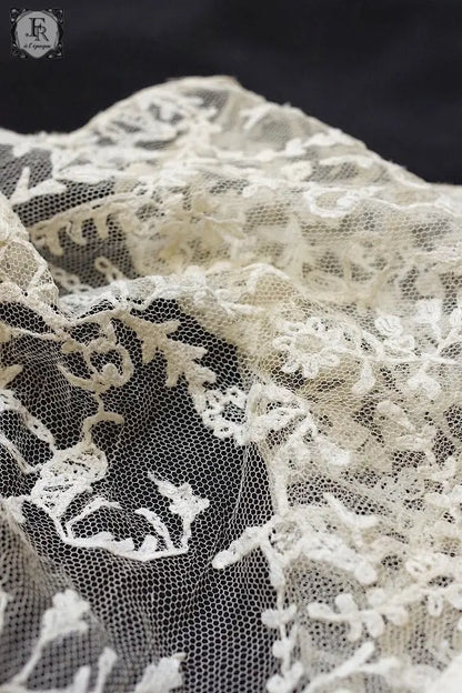 dentelle  antique アンティークレース　レーストップ .FR A Ll'EPOQUE