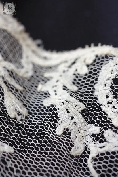 dentelle  antique アンティークレース　レーストップ .FR A Ll'EPOQUE