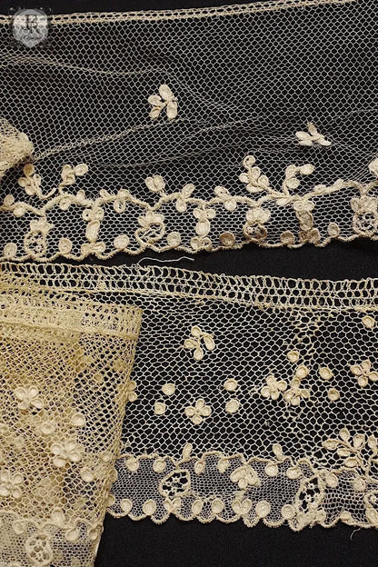 フランスアンティークレース