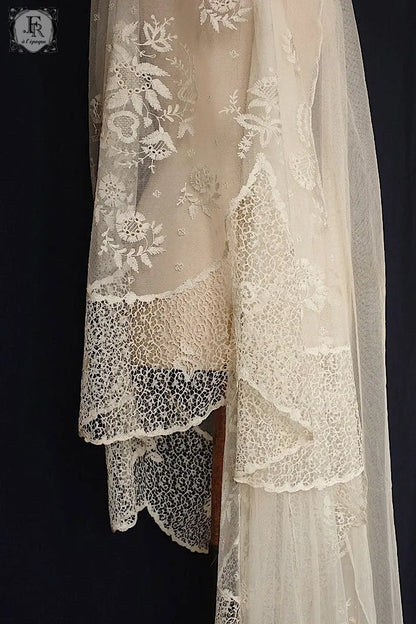 フランスアンティークレース