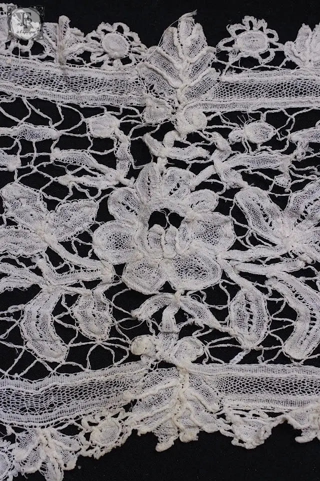 dentelle antique アンティークレース　タイ　デュシェス　ブリュクセル　mix .FR A Ll'EPOQUE