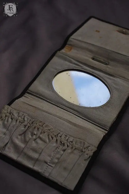 pochette アンティーク　小さな　パース .FR A Ll'EPOQUE