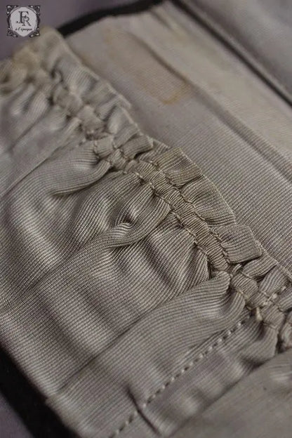 pochette アンティーク　小さな　パース .FR A Ll'EPOQUE